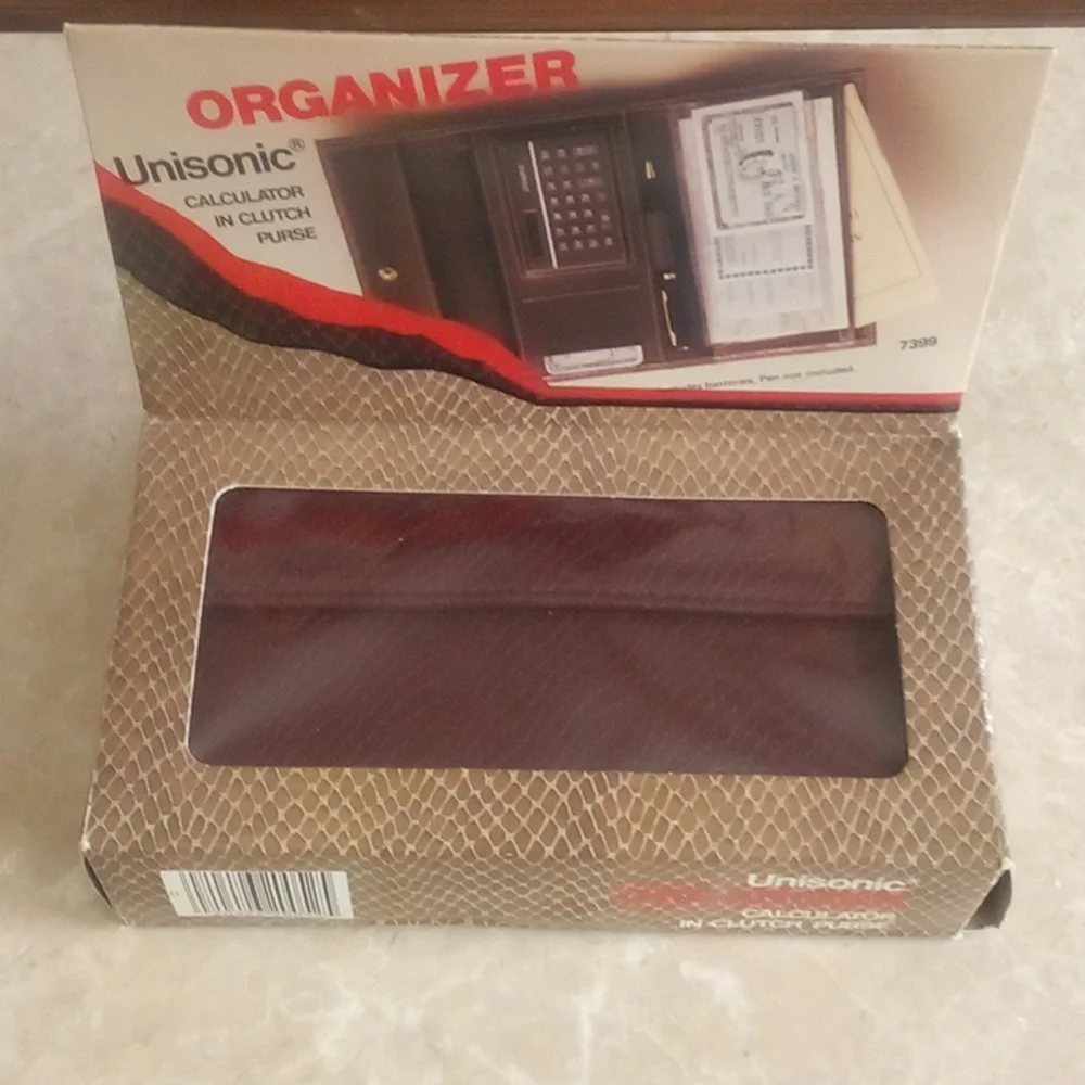 All-in-One Organizer, Clutch/Wallet for Credit Cards, Checkbook/Money, Notes/Pen - Picture 8 of 10